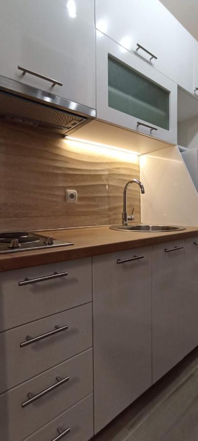 Anna Apartment 수토모레 외부 사진